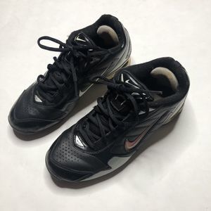 Nike Expand Tech Sneaker Cleats Black Silver 375768-012 Kids Sz 5.5Y